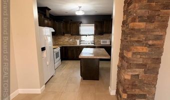 903 L St, Aurora, NE 68818