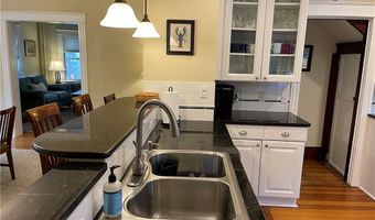 35 Annandale Rd, Newport, RI 02840