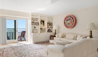 4 Mulberry Rd, Bristol, RI 02809