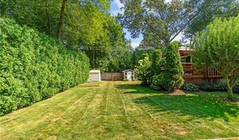 72 Winifred Ave, Warwick, RI 02889