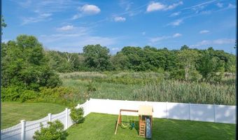 8 Pond Dr, Alloway, NJ 07422