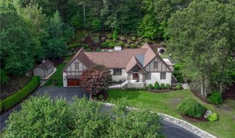 35 TIMBERLAND Dr, Lincoln, RI 02865