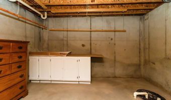 1017 10th Ave NW, Altoona, IA 50009