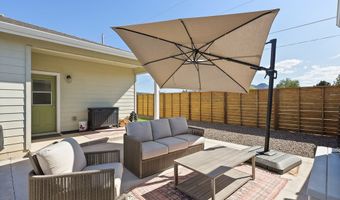 1609 W Uvalde, Alpine, TX 79830