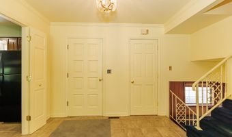 3219 Greenbriar Rd, Anderson, IN 46011