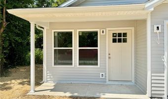 382 Oak St, Austin, IN 47102