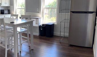 12 Third School St 2, Bristol, RI 02809