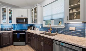 30 Laukahi St, Kihei, HI 96753