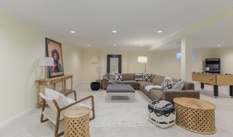 6337 LENOX Rd, Bethesda, MD 20817