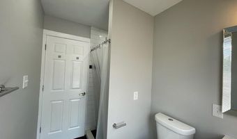 802 E ELM St, Conshohocken, PA 19428