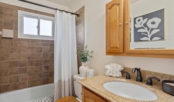 3033 CRAZY HORSE Rd, Cheyenne, WY 82001