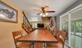 8 HILLTOP Ct, Appleton, WI 54914