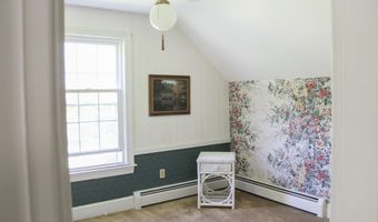 117 Blackstrap Rd, Falmouth, ME 04105