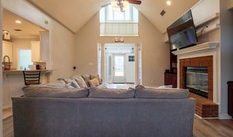 605 Plantation Dr, Adel, GA 31620