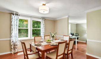 659 Boxford Ln, Columbus, OH 43213