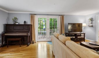 28 Lincoln Dr, Acton, MA 01720