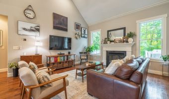 4 Maple Grove Way, Athens, OH 45701