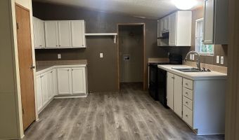226 Fuller St, Blue Mountain, MS 38610