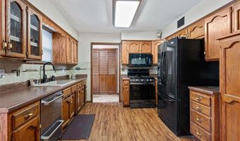 15120 Briarwood Dr, Basehor, KS 66007