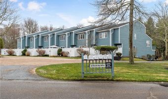50 S Bay Dr 19, Narragansett, RI 02882