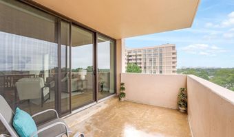 4141 N HENDERSON Rd 805, Arlington, VA 22203