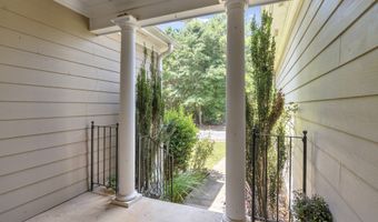 905 Daisy Ln, Athens, GA 30605