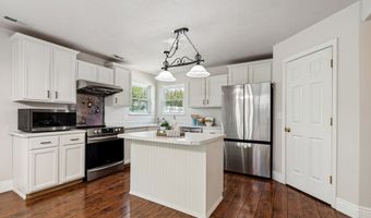 689 N RIVERWALK Dr E, American Fork, UT 84003