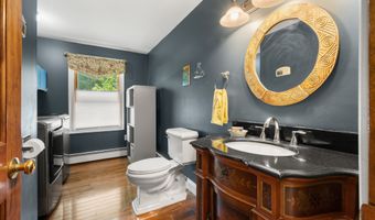 52 Thornridge Dr, Colchester, CT 06415