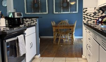 89 Woodlawn Dr, Batesville, IN 47006
