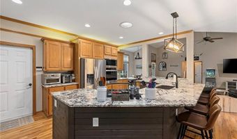 6 Leawood Pl, Bella Vista, AR 72715