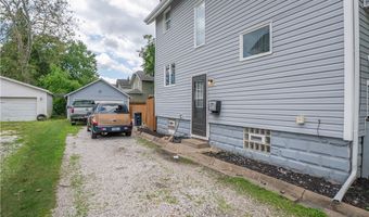2116 Newton St, Akron, OH 44305