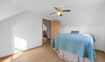 13294 212th Ave, Anamosa, IA 52205