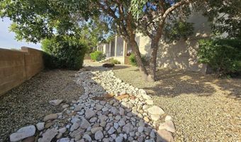 507 Oakwood Pl, Carlsbad, NM 88220