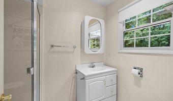 399 Mowetza Dr, Ashland, OR 97520
