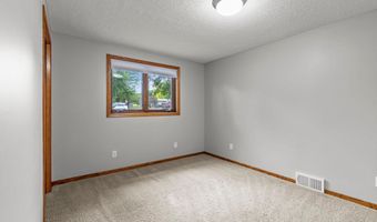 14366 Europa Ave, Apple Valley, MN 55124