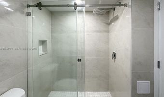 18061 Biscayne Blvd 1204, Aventura, FL 33160