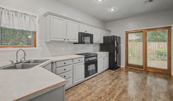 1301 NW 5 St, Abilene, KS 67410