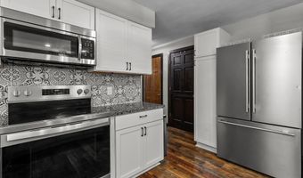 1224 S MATTHIAS St, Appleton, WI 54915