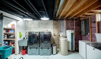 120 W College St, Algona, IA 50511