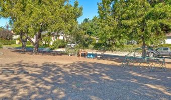 8980 Linden Ln, La Mesa, CA 91941