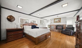 85 Lawton Rd, Canton, CT 06019