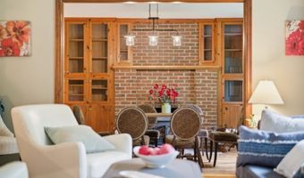 3 Lew May Dr, Andover, NJ 07860
