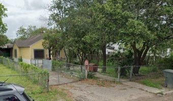 515 E 4th St, Alice, TX 78332