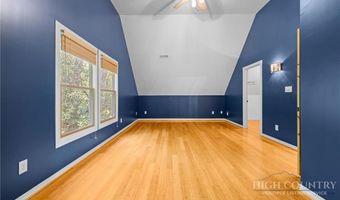 830 W Tweetsie Ln, Banner Elk, NC 28604