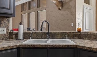 1203 NW 16th St, Andrews, TX 79714