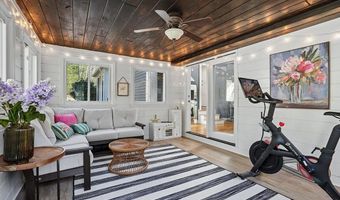 18 Hawk Dr, Bedford, NH 03110