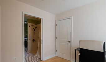 4614 ROXBURY Dr, Bethesda, MD 20814