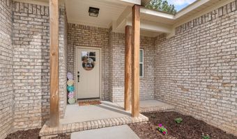18508 Parkway Pines Dr, Bauxite, AR 72011