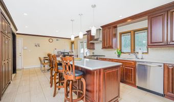 26 Altoona Ave, Staten Island, NY 10306