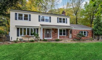 20 Dogwood Dr, Allendale, NJ 07401